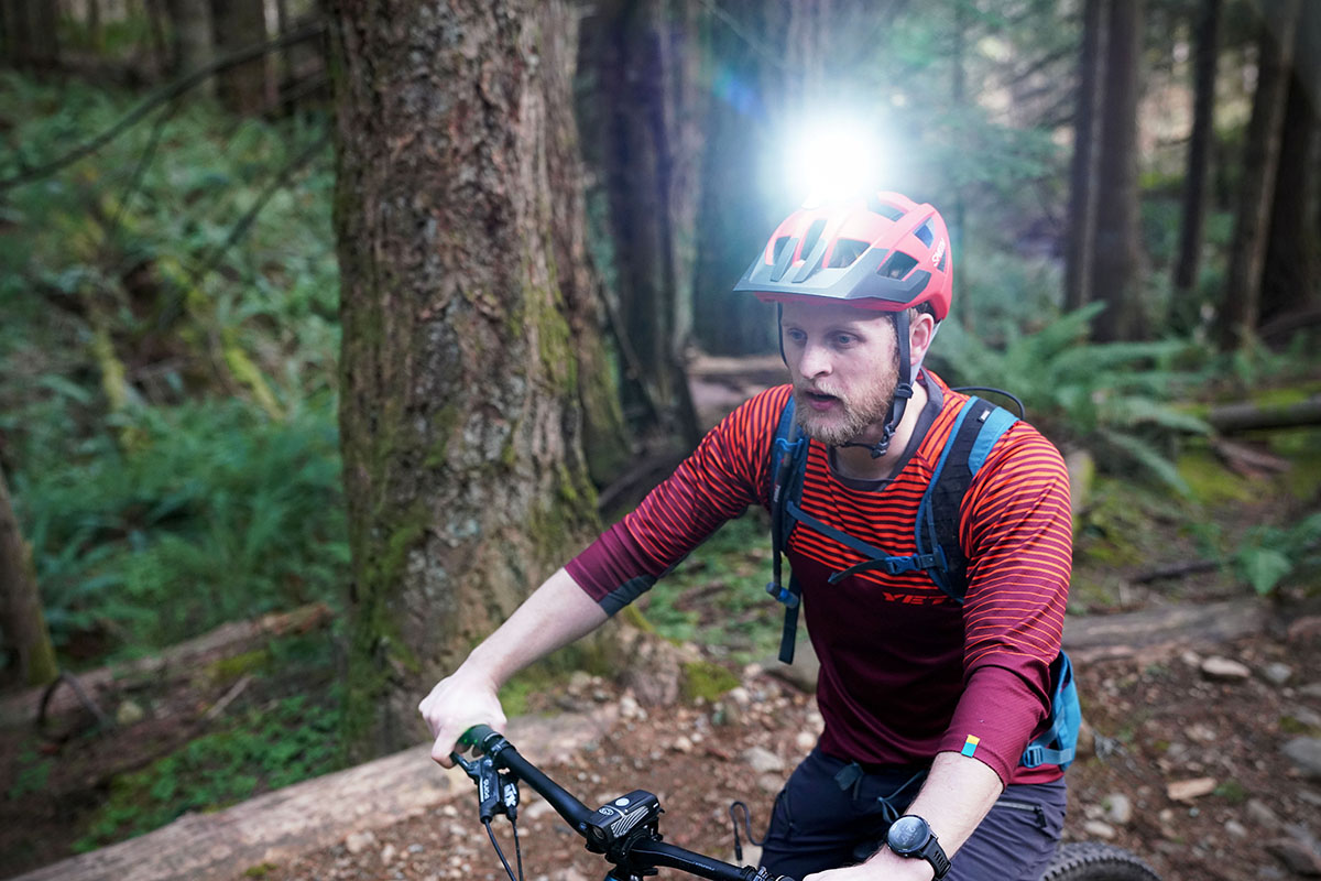 Best headlamp for online mountain biking